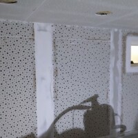 Rigips Akustik Lochplatten im Keller